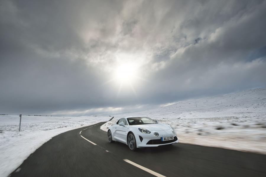  Alpine A110 Pure 2018 года  (UK) (фото 4 из 40)